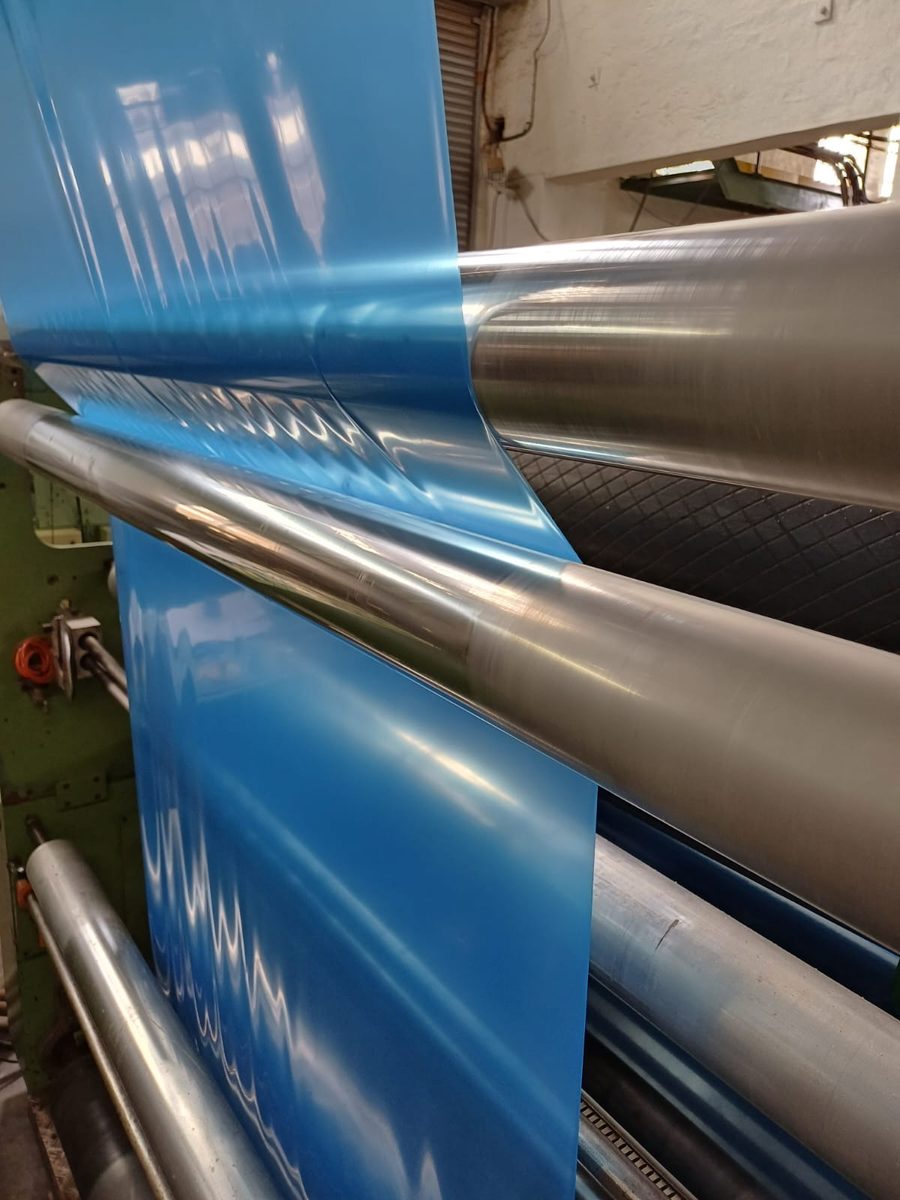 Blue PE film suitable for drum liners